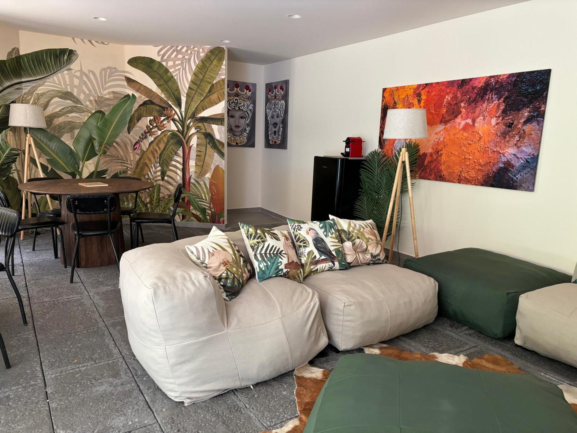 Luxury Historic Residence With Heated Pool Near Catania, Taormina, The Sea And Mount Etna Giarre Eksteriør bilde
